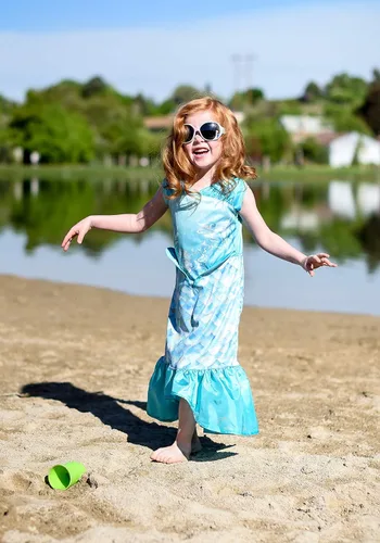 Vista 4 de Little Adventures Disfraz de sirena para niñas (edad pequeña de 1 a 3 años)