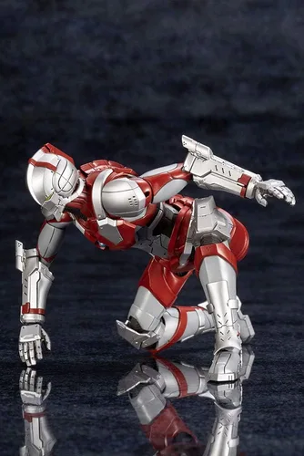 Vista 4 de Kit modelo Ultraman
