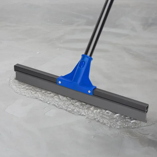 Vista 4 de Escurridor de Piso con Mango Telescópico Largo de 59'', Escoba de Goma Resistente de 18" para Hormigón, Azulejos de Baño, Garaje, Terraza