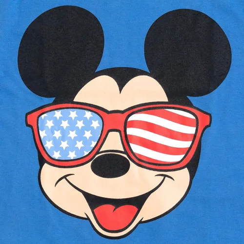 Vista 3 de Disney Mickey Mouse Camiseta del Día de San Patricio, 4 de Julio, Halloween, Navidad, Amor, Tallas de Niños Pequeños a Grandes (2T - 10-12)