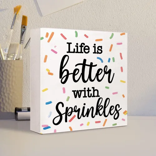 Vista 4 de Letrero de madera con texto en inglés "Life with Sprinkles", decoración de casa de muñecas, divertido letrero de madera para panadería, guardería