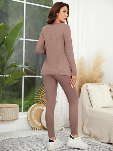 Vista 2 de OYOANGLE Conjunto de camiseta de maternidad con cuello redondo y nudo lateral para mujer
