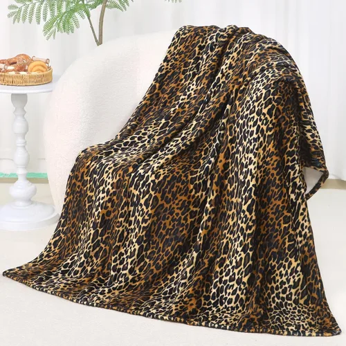 Vista 12 de SEEGU - Manta blanca y negra, 40 x 50 pulgadas Soft Warm Cozy, For Car Seat Stroller Travel, Home Room Bedroom Decor, All Seasons, Birthday Gifts