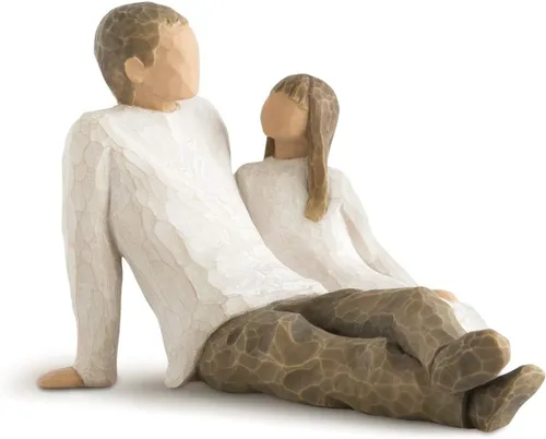 Vista 7 de Willow Tree Nurture, figura esculpida pintada a mano Hand-Painted Resin Figurine, Sculpted by Artist Susan Lordi, Celebrates Loving Family