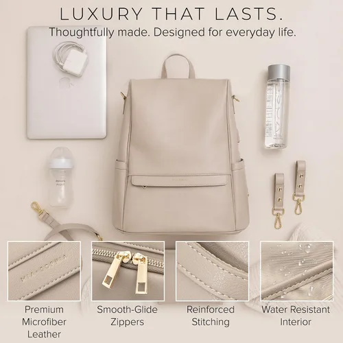 Vista 8 de MIA + SOPHIA Mochila de cuero para pañales con puerto de carga USB, cambiador, correas para cochecito y portabotellas (Marrón Mia)
