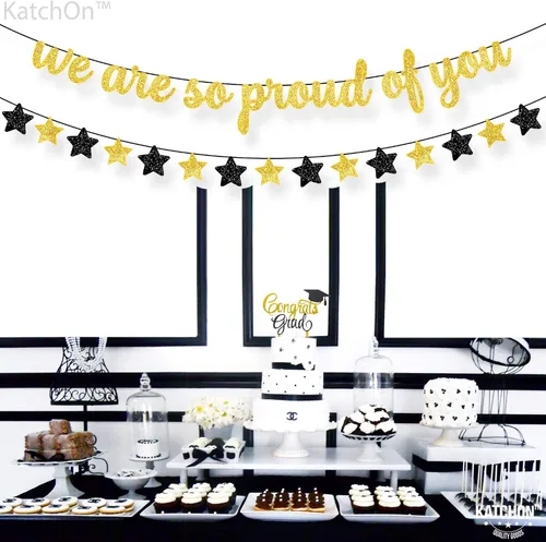 Vista 5 de KatchOn, Cartel con texto en inglés «We are So Proud of You» – Cartel de graduación con purpurina, guirnalda de graduación, decoraciones