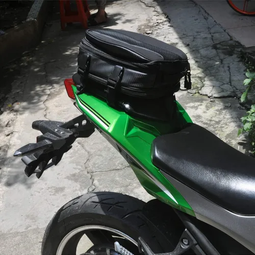 Vista 6 de Bolsa de cola para motocicleta E-riding, alforjas para motocicleta, mochila impermeable para asiento trasero, maleta de equipaje multifuncional
