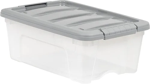 Vista 3 de Amazon Basics Contenedores de almacenamiento de plástico con tapas de cierre seguro, cubos organizadores apilables, transparente/gris, 12 cuartos