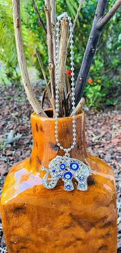 Vista 6 de LUCKBOOSTIUM Elegante adorno colgante de elefante plateado en cadena de bolas, dije y signo de buena suerte y bendición, accesorios decorativos