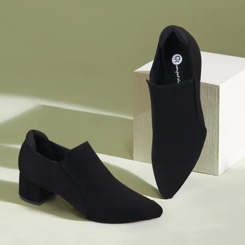 Vista 6 de Ortho+rest Tacones puntiagudos para mujer con paneles elásticos para pies sensibles y juanetes