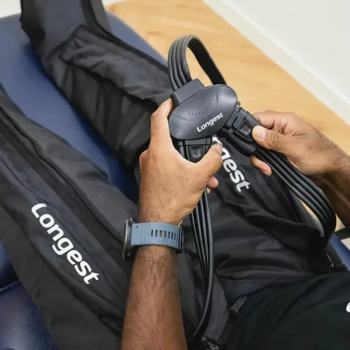 Vista 7 de Botas de terapia de compresión de aire para pies de LONGEST, bombas de linfedema para piernas Sistema de recuperación linfática de compresión
