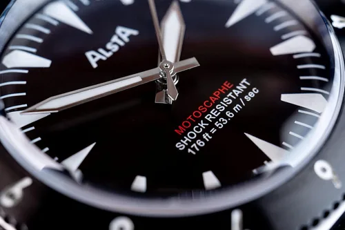 Vista 4 de Alsta Motoscaphe 120 - Reloj de motocicleta superautomático para mano izquierda con correa de cuero italiano negro Alsta Motoscaphe - Piel italiana