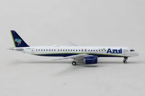 Vista 4 de GeminiJets GJAZU2199 Azul Linhas Aereas Embraer E190-E2 PS-AEH; Escala 1:400