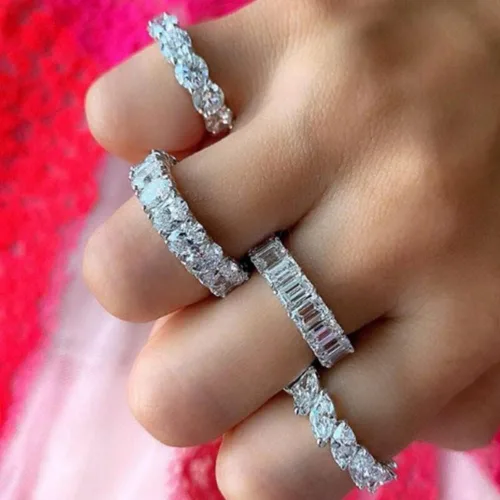 Vista 5 de Fashion Luxury Charm Baguette Cz Zirconia Crystal Eternity Band Wedding Engagement Finger Rings For Women Party Jewelry