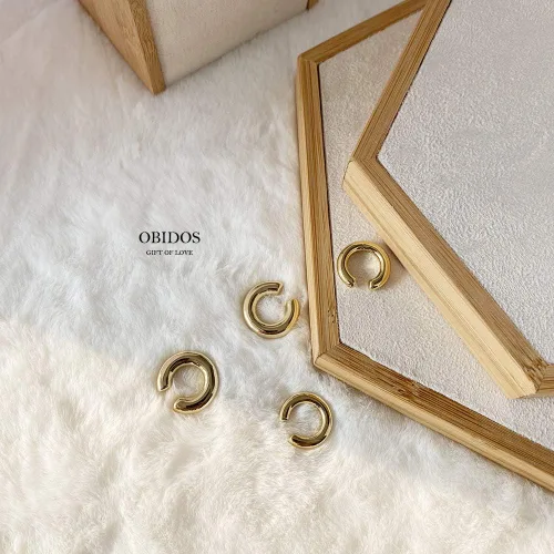 Vista 6 de Obidos Aretes de oro chapados en oro de 14 quilates con circonita cúbica brillante y redonda para mujer, cartílago con clip, aretes para cartílago