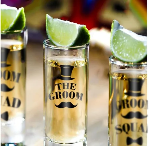 Vista 5 de Juego de vasos de chupito para padrinos de boda de 8 a 2 onzas con base pesada para whisky, tequila, vodka, regalos únicos para padrinos de boda