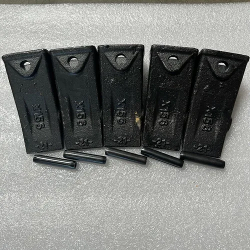 Vista 3 de Retroexcavadora X156 5Pk Minicargadora Mini excavadora estándar Dientes de cucharón con pasadores para mini excavadora Dientes de cucharón corto