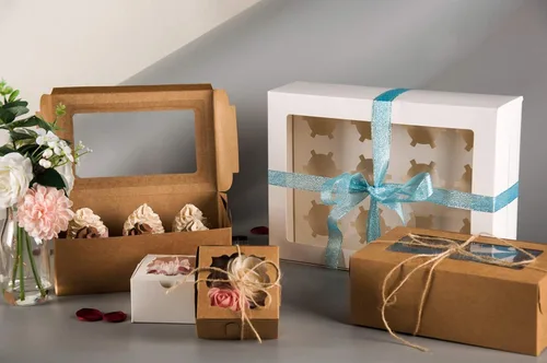 Vista 6 de YunKo Paquete de 15 cajas para magdalenas, 12 recipientes para cupcakes con ventana, cajas blancas de panadería para magdalenas, postres, fiestas