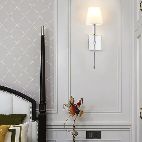 Vista 9 de PERMO Aplique de pared industrial rústico clásico individual con pantalla textil blanca acampanada y soporte de columna cónico cromado