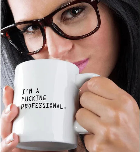 Vista 2 de 3dRose mug _ 221162 _ 3 I 'm a Fucking profesional Magic transformando taza, 11 oz, color blanco y negro