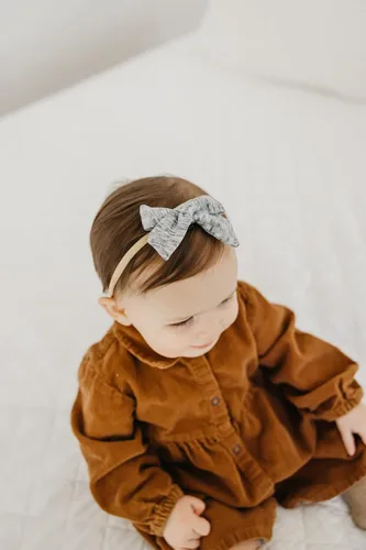 Vista 3 de Copper Pearl Classic Baby Bow Headbands - Limited Collection