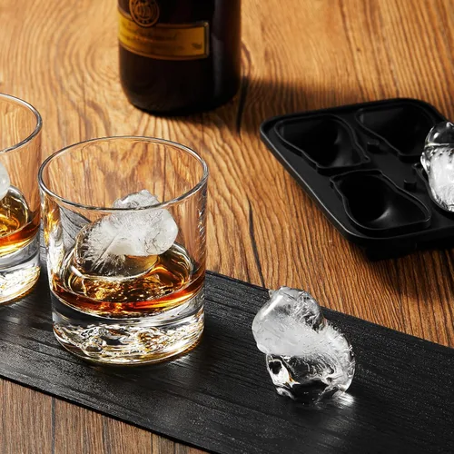 Vista 2 de ACOOKEE Bandeja para cubitos de hielo de Capybara con formas divertidas, lindos regalos de capibara originales, 5.6 cm de gran molde de hielo