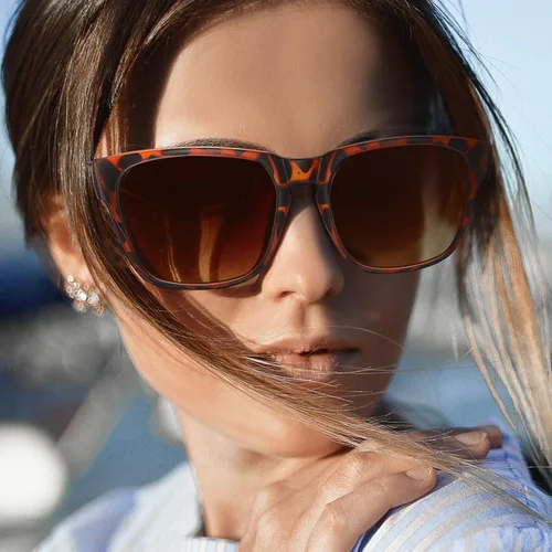 Vista 2 de Joopin Lentes de sol polarizados grandes y cuadrados para hombres, lentes de sol grandes de moda para mujer, protección UV, lentes de sol unisex