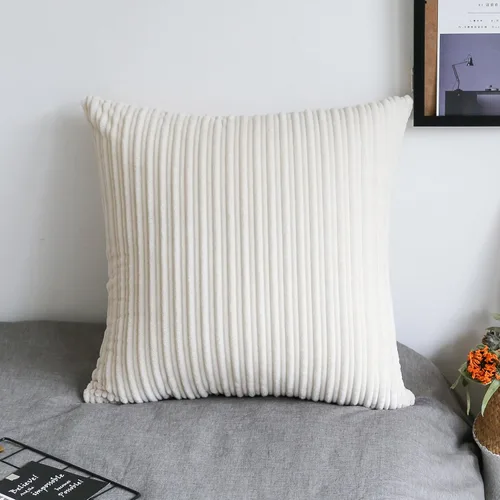 Vista 141 de UGASA - Fundas de almohada decorativas de terciopelo suave y sólidas de Navidad para sala de estar/sofá, 16 x 16 pulgadas, 2 unidades, color burdeos