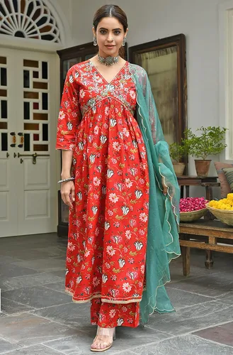 Vista 4 de Janasya Kurta con estampado floral de algodón rojo para mujer con Palazzo y Dupatta, Rojo