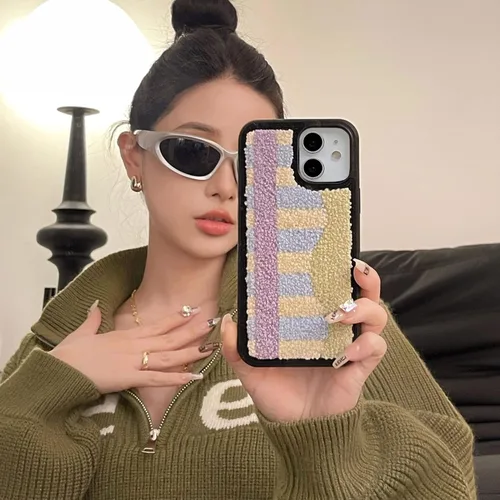Vista 5 de Funda estética a cuadros compatible con iPhone 12 y iPhone 12 Pro, funda de alfombra mullida con bordado retro a cuadros para iPhone 12/12 Pro