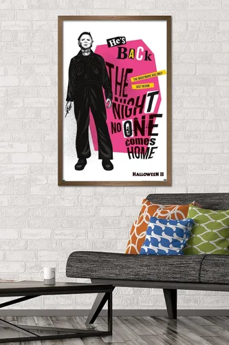 Vista 2 de Trends International Halloween II - Póster de pared con texto en inglés "He's Back", 22.37 x 34.00 pulgadas, versión enmarcada en bronce Versión