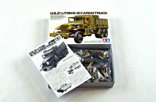 Vista 2 de TAMIYA US 2.5 Ton 6X6 Camión de carga