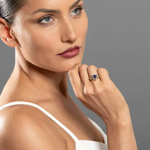 Vista 4 de Peora Anillo de homenaje de Alejandrita creado para mujer, oro amarillo de 14 quilates con topacio blanco auténtico, cambio de color de 2.25