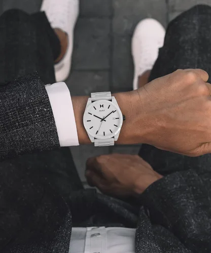 Vista 4 de MVMT Element Ceramic Reloj para hombre 1.693in, Blanco, Elemento de cerámica