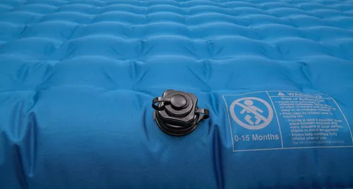 Vista 5 de ALPS Mountaineering Cama de aire Vertex, colchón inflable individual o queen, bomba versátil incluida