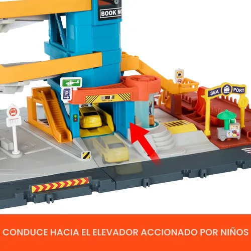 Vista 4 de Matchbox Vehículos de Juguete y Set de Juego, Centro de Transporte con 5 Niveles, Características Activadas por Niños y Autos, Incluye Taxi a Escala