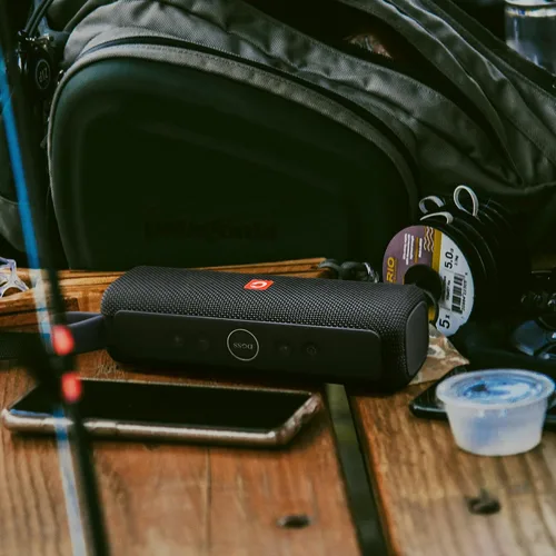 Vista 7 de DOSS E-gob II Altavoces Bluetooth portátiles con sonido superior y graves extra, IPX6 resistente al agua, micrófono integrado, controlador de 12 W