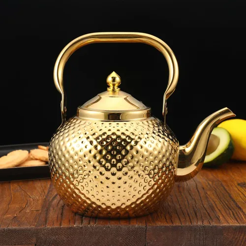 Vista 8 de Tetera para estufa, hervidor de té de acero inoxidable de grado alimenticio, tetera de metal de 2.1 cuartos de galón con colador para té fácil, Oro