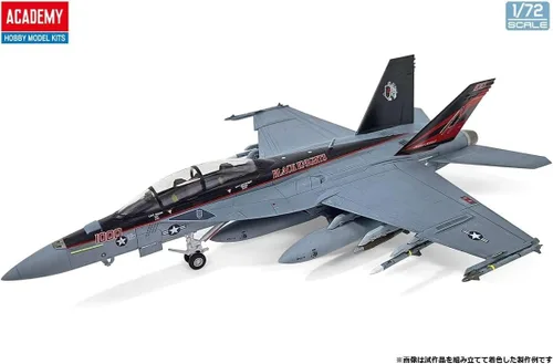 Vista 7 de Academy 1/72 US Navy F/A-18F VFA-154 Black Knights Modelo de plástico 12577
