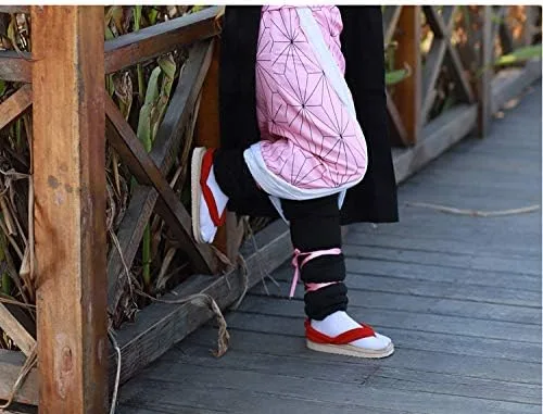 Vista 8 de Anime Demon Slayer Cosplay Clog Shoes Tanjiro Nezuko Rengoku Shinobu Costume Shoes with Socks Flip Flops