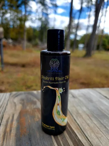 Vista 5 de Pakriti Hair Oil - Aceite para el cabello ayurvédico Kerala con hierbas naturales