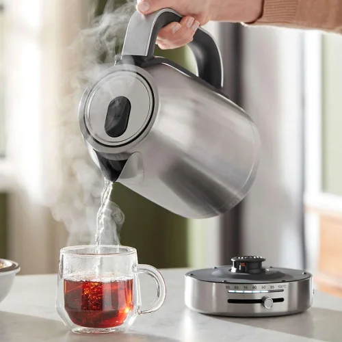 Vista 2 de Hervidor eléctrico de acero inoxidable de 1.7L por KitchenAid