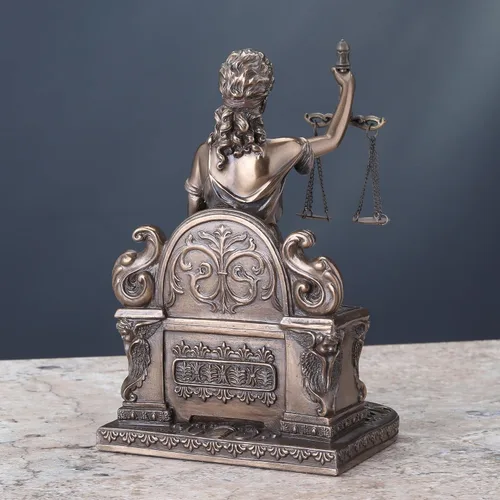 Vista 6 de Señora Justicia sentada con escamas y espada estatua Le Justica