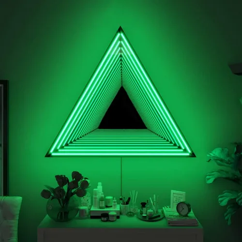 Vista 3 de Casa Di Lumo Espejo triangular infinito – Lámpara de pared LED con espejo infinito, decoración de pared geométrica RGB que cambia