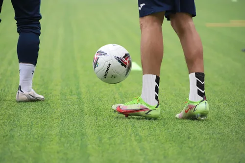 Vista 5 de Calcetines de agarre de fútbol antideslizantes, calcetines de fútbol antideslizantes para fútbol, baloncesto, deportes, 3 pares, talla única