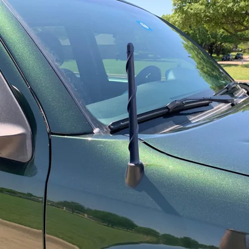 Vista 2 de Antena corta para Toyota Tundra 2000-2021 Tacoma FJ Crusier 1995-2015, antena de repuesto de 7 pulgadas en espiral de goma flexible Tundra Tacoma