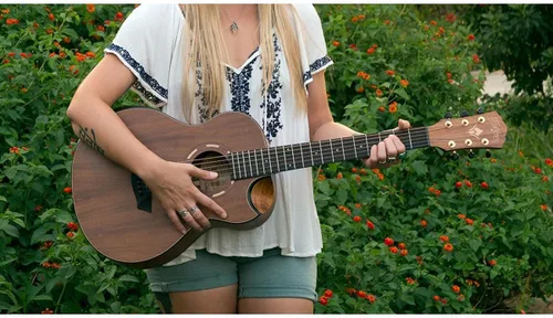 Vista 8 de Washburn Comfort G-Mini 55 Koa - Guitarra acústica tamaño viaje, natural