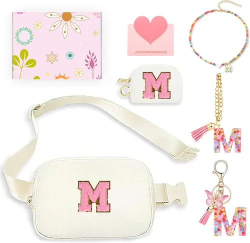 Vista 25 de Regalos de moda para niñas adolescentes, cangurera con monograma para niña con llavero, collar, dijes de taza, tarjeta de felicitación y caja