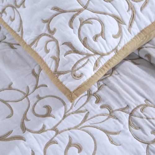 Vista 2 de mixinni Juego de 2 fundas de almohada de microfibra suave de tamaño estándar con bordado floral de color beige, 20 x 26 pulgadas