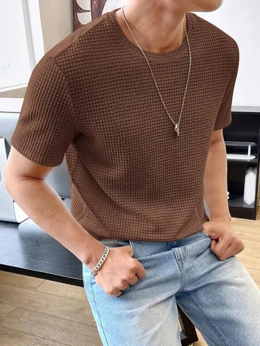 Vista 4 de WDIRARA Camiseta de punto gofre de manga corta con cuello redondo para hombre